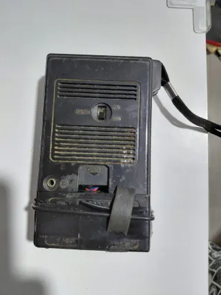 Radio Portátil AM/FM Modelo AP5040AZ