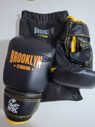 Guantes Boxeo Brooklyn Fitboxing negro y amarillo
