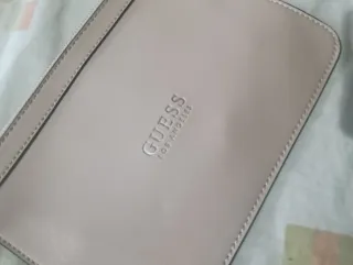 Bolso Guess Beige/Rosa con Neceser