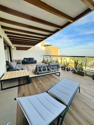 Piso en venta en Los Naranjos - Las Brisas en Marbella