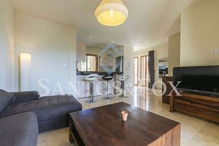 Piso en venta en Los Naranjos - Las Brisas en Marbella