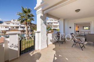 Piso en venta en Los Naranjos - Las Brisas en Marbella