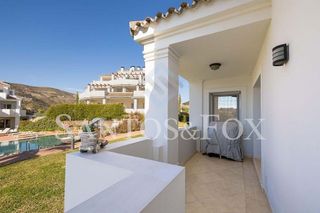 Piso en venta en Los Naranjos - Las Brisas en Marbella