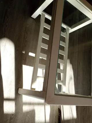 Mesa de centro de cristal y madera,elevable.