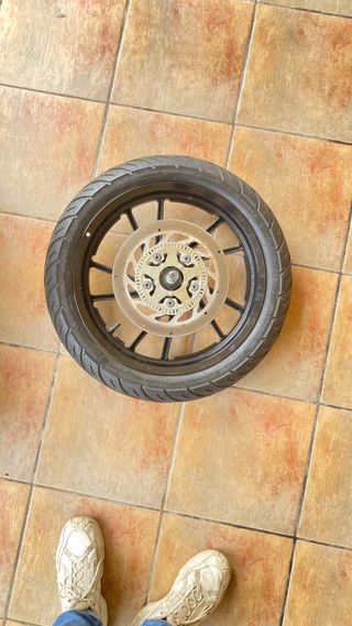 Llantas con neumáticos