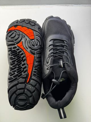 Zapatillas barefoot negras talla 41. Nuevas.
