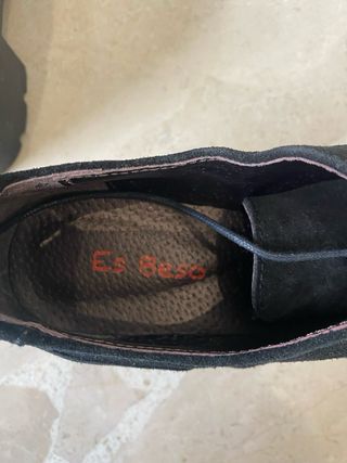 Zapatos negros de cordones