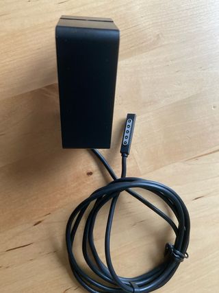 Cargador Microsoft Surface RT Original