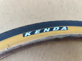 Cubierta kenda (37-590) 26x 1 3/8