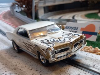 Coche de Slot Pontiac GTO Custom Carrera Evolution