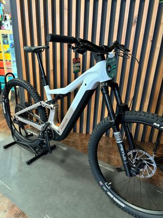 FOCUS JAM2 2025 (Talla M)