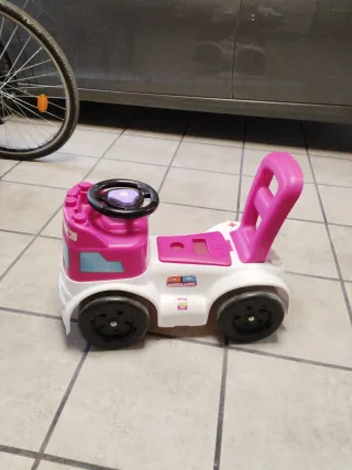 Coche correpasillos ambulancia