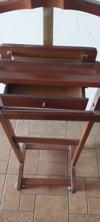 Galan de noche madera y metal