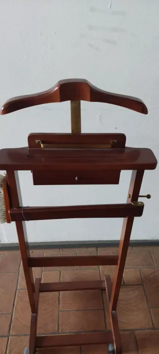 Galan de noche madera y metal