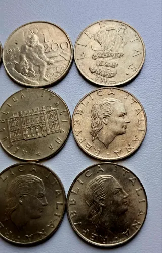 Lotto 9 pezzi Lire 200 Commemorative Italia