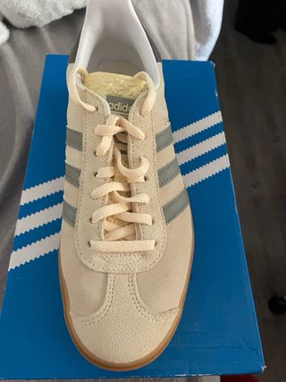 Zapatillas Adidas Gazelle Bold Crema Marrón