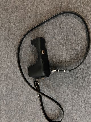 Custodia e cinghia in pelle Lumix GX80 nera