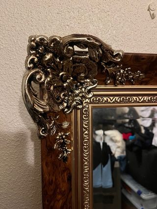 Espejo cuerpo entero marco clásico