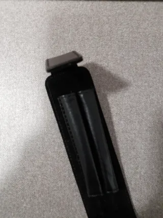 Custodia per penne nere per due pezzi