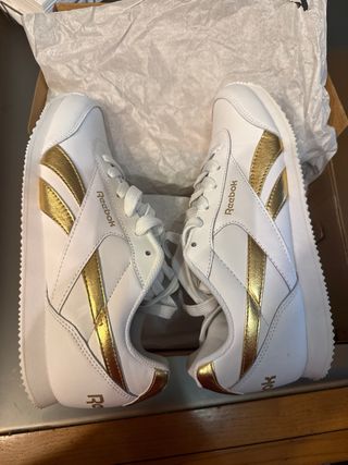 Zapatillas Reebok Blancas y Doradas
