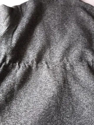 Abrigo paño gris con capucha marca Only