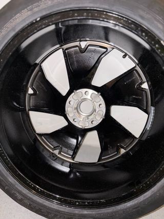 Juego llantas con neumáticos Michelin-NEGOCIABLE