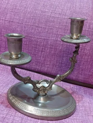 Candelabro de estaño plateado