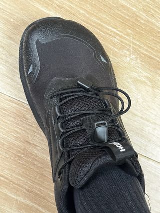 Zapatillas trail running Hobibear negras