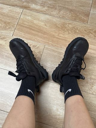 Zapatillas trail running Hobibear negras