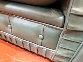 Sofá Chester capitoné verde piel