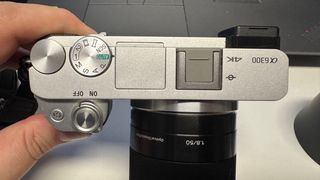 Sony Alpha 6300 + Objetivo 50mm f/1.8 + 16-50mm