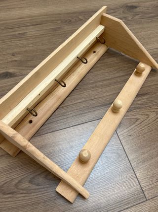 Mensola in legno con ganci