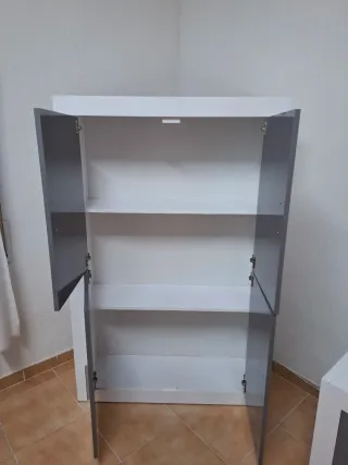 Armario Blanco y Gris