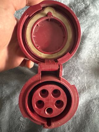 Cabezal CETAC 32A Macho y Hembra  Ambos por 20€