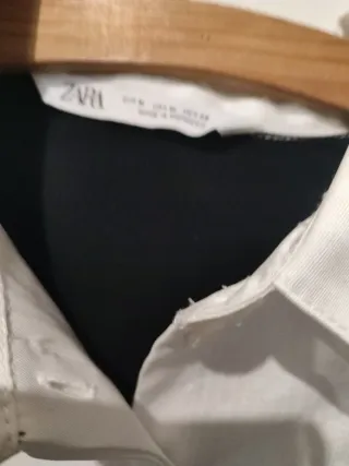 Blusa Zara elegante con pechera de pespuntes