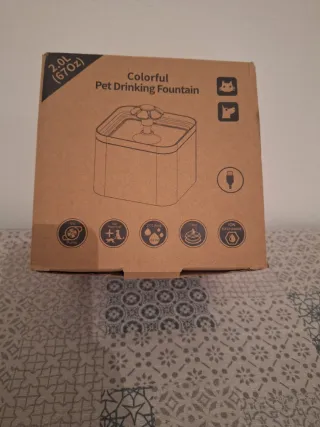 Fontana per gatti in plastica