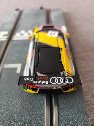 Scalextric Audi R8 LMS Advance 1.0
