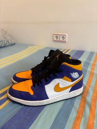 Nike Air Jordan 1 Mid originales – Talla 44 – Poco