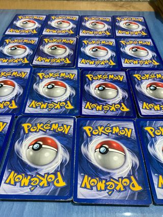 16 cartas pokémon BASE SET inglés