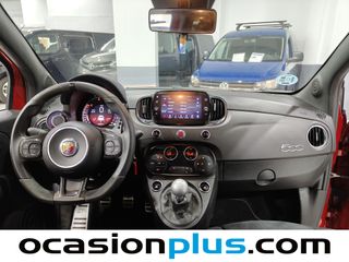 Abarth 500 1.4 16v T-Jet 695 132 kW (180 CV)