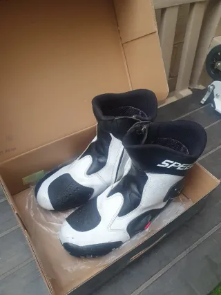 Botas de moto deportivas