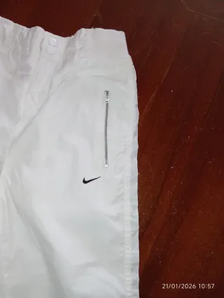 Pantaloncini Nike bianchi donna