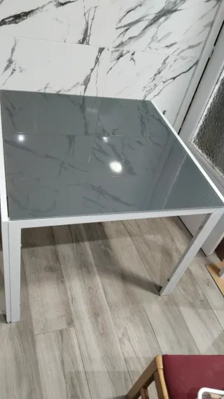 Mesa de cocina cristal y metal