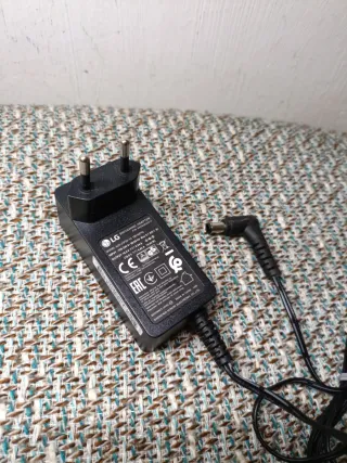 Cargador LG Monitor TV LG Adaptador ADS-25FSF-19