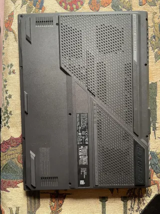 Portátil Gaming ASUS ROG STRIX y Ratón Razer Death