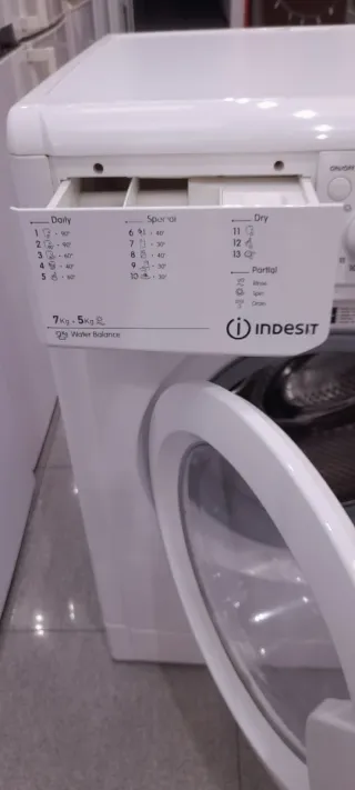 Lavadora Indesit 7+5kg