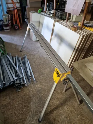 DEWALT DE 7023 Soporte Plegable