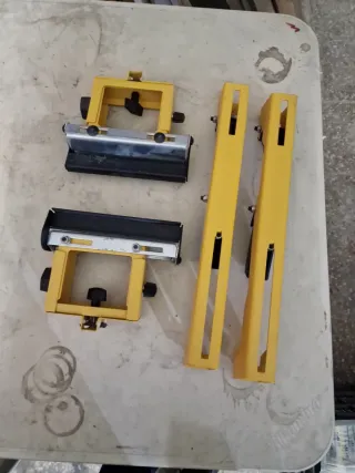 DEWALT DE 7023 Soporte Plegable