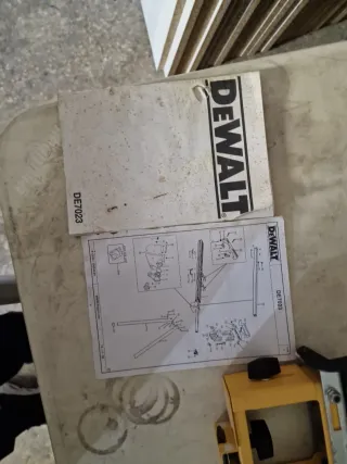 DEWALT DE 7023 Soporte Plegable