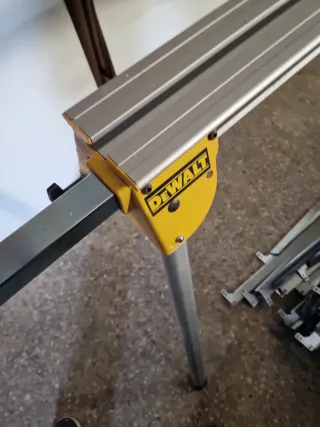 DEWALT DE 7023 Soporte Plegable